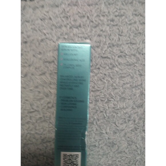 Natural Matte Color Correcting Cream SPF 40 Nib 32ml - Picture 3 of 9